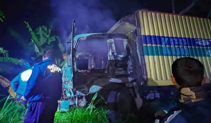 সিরাজগঞ্জে ট্রাক ও আ.লীগ কার্যালয়ে আগুন