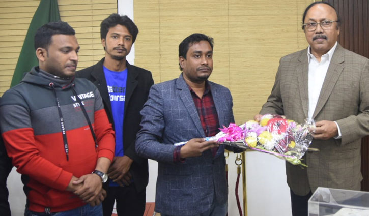 শিবিরের নৃশংসতার শিকার ছাত্রলীগ নেতা চাকরি পেলেন