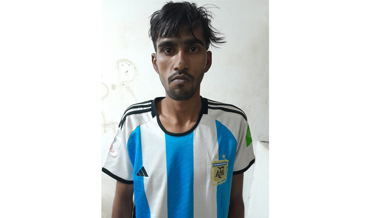 নারী ও উঠতি বয়সী মেয়েদের টার্গেট ডেলিভারি ম্যানের  