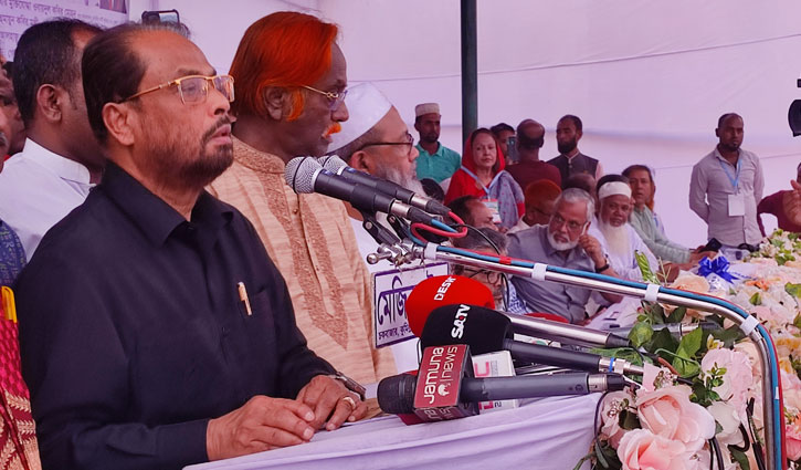 ‘দেশের অর্থনীতি শ্রীলঙ্কার মতো বিপদসীমার উপর দিয়ে যাচ্ছে’