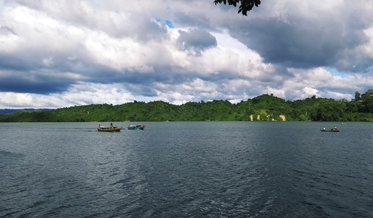 কাপ্তাই হ্রদে মিললো অর্ধগলিত লাশ