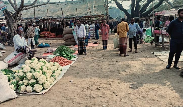 হাত ঘুরলেই বাড়ে দাম