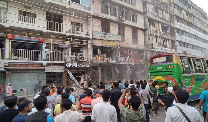 গুলিস্তানে বিস্ফোরণ: নিহত বেড়ে ১৫