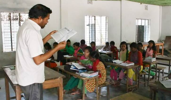 চর্চার অভাবে হারিয়ে যাচ্ছে সাদ্রী ভাষা