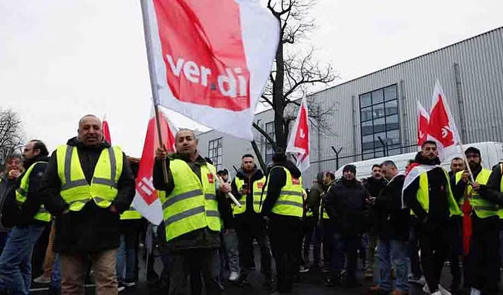 Strike at German airports grounds nearly 300,000 passengers