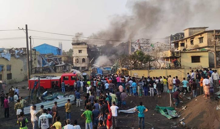 Four killed in fire breaks out after explosion in Sitakunda oxygen plant