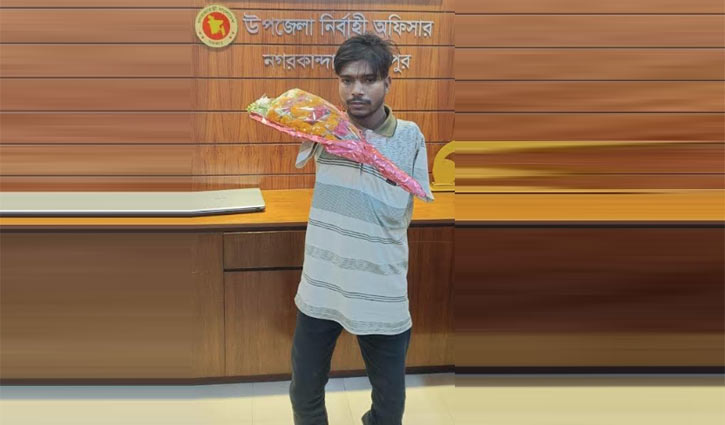 পা-দিয়ে লিখে এইচএসসিতে জসিম মাতুব্বরের সাফল্য