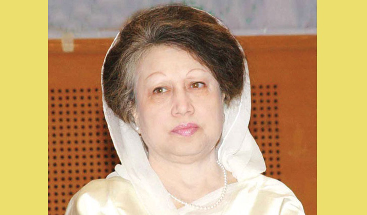 খালেদা নির্বাচন করতে পারবেন না, রাজনীতিতে বাধা নেই: আইনমন্ত্রী