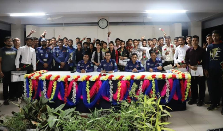 পঞ্চগড়ে ১২০ টাকায় পুলিশে চাকরি পেলেন ৩৮ জন