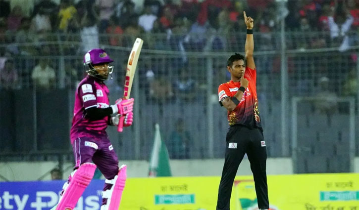 বোলিংয়েও দেশিদের রাজত্ব, শীর্ষে কুমিল্লার তানভীর 