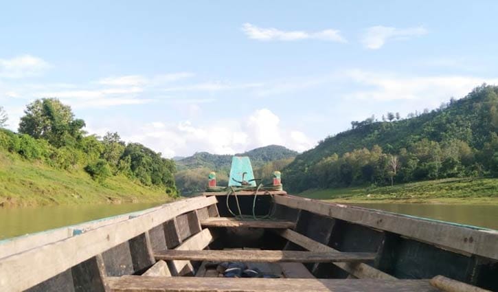 থানচিতে নৌ-ভ্রমণে নিরুৎসাহিত করেছে প্রশাসন 