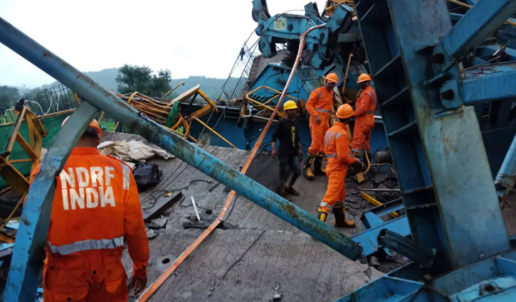 মহারাষ্ট্রে ক্রেন ভেঙে পড়ে ১৭ শ্রমিকের মৃত্যু