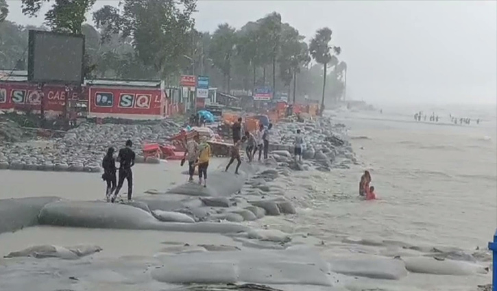বঙ্গোপসাগর উত্তাল, সমুদ্রবন্দরে ৩ নম্বর সতর্ক সংকেত