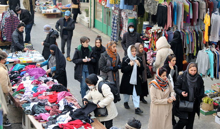 বোরকা ছাড়া বের হলে জনসম্মুখে ‘ক্ষমাহীন বিচার’