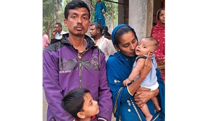 পরিত্যক্ত ব্যাগে মিললো চুরি হওয়া শিশু