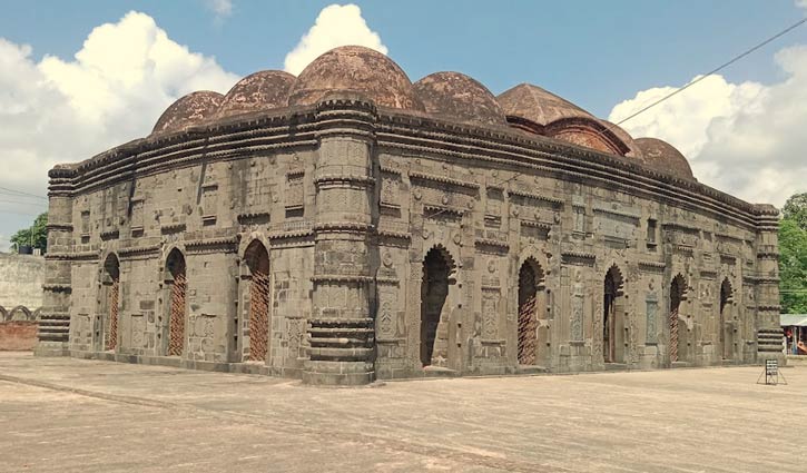 ঐতিহাসিক ছোট সোনা মসজিদ: ঐতিহ্য রক্ষায় উদ্যোগের দাবি