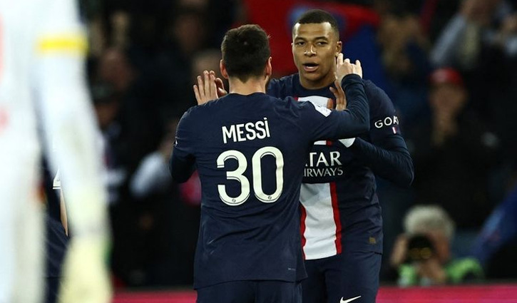 এমবাপ্পের রেকর্ড ভাঙার রাতে গোল পেলেন মেসিও