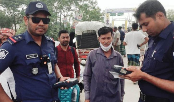 পদ্মা সেতু: ৯ মোটরসাইকেল চালককে ২৭ হাজার টাকা জরিমানা