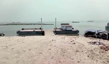 মোটরসাইকেল শূন্য শিমুলিয়া-মাঝিকান্দি নৌরুটে ফেরি চলাচল বন্ধ