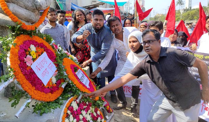 রানা প্লাজা ট্র্যাজেডির ১০ বছর, স্মৃতিস্তম্ভে ফুল দিয়ে শ্রদ্ধা 