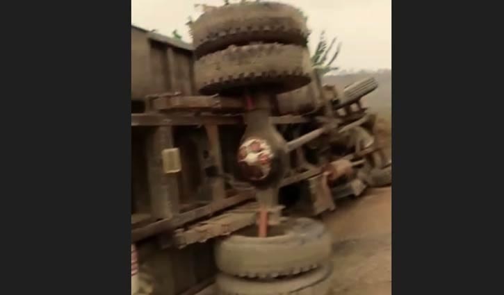 6 killed in Bandarban road crash