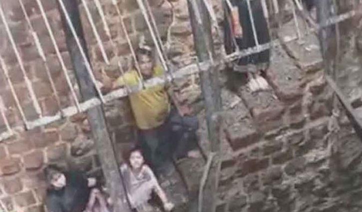 Death toll in India temple collapse rises to 35