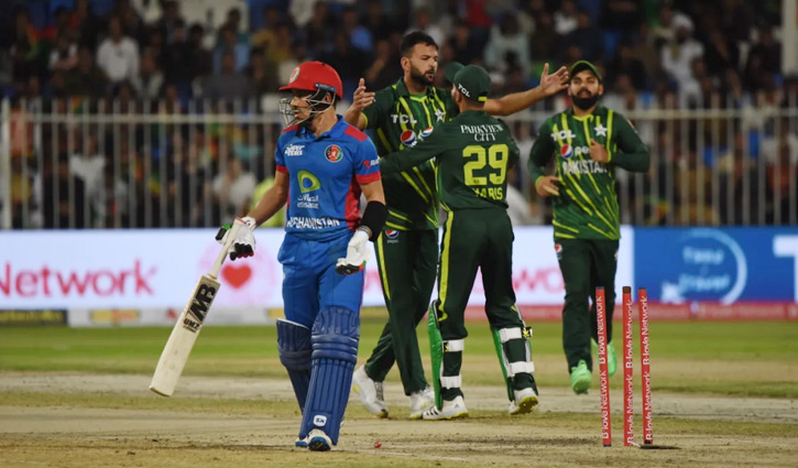Pakistan avoid whitewash in T20I series