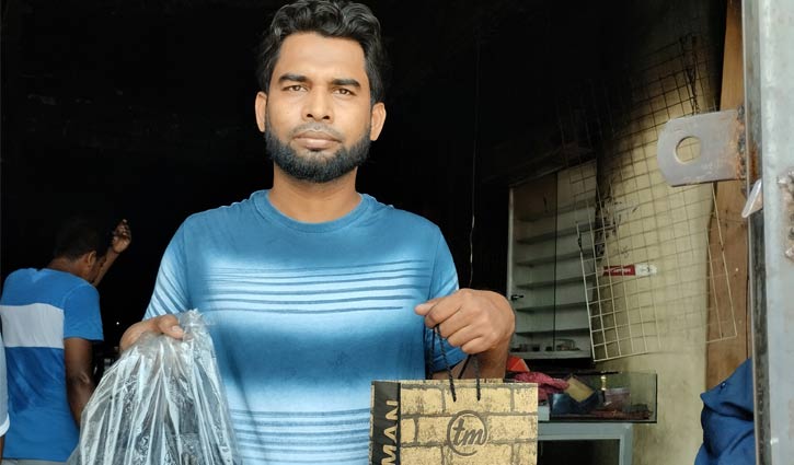 ‘জীবনের সব সম্বল পুড়ে ছাই’