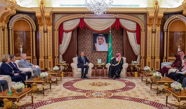 তেলের জন্য সৌদি সফরে মার্কিন পররাষ্ট্রমন্ত্রী