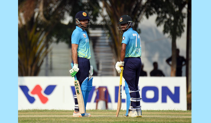 সহজ ম‌্যাচ কঠিন করে জিতল আবাহনী