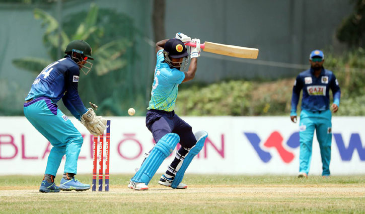 বৃষ্টি আইনে হারলো আবাহনী