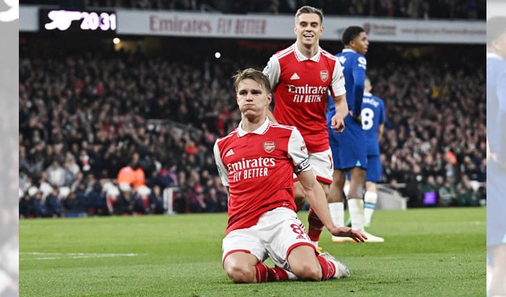 স্বপ্ন জিইয়ে রাখলো আর্সেনাল