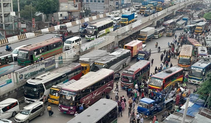 ঈদযাত্রা: মহাসড়কে যানবাহন ও যাত্রীর চাপ বেড়েছে 