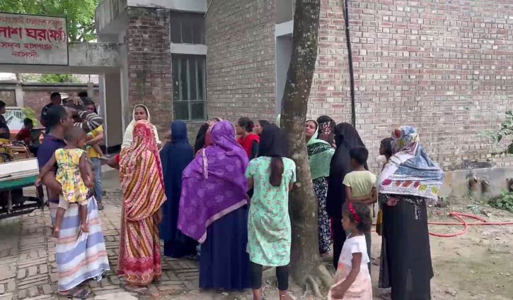 স্ত্রীকে কুপিয়ে স্বামীর আত্মহত্যা