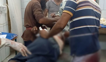 বিএসএফের গুলিতে পাথর শ্রমিক আহত