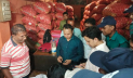 খাতুনগঞ্জে পেঁয়াজের ব্যাপক দরপতন