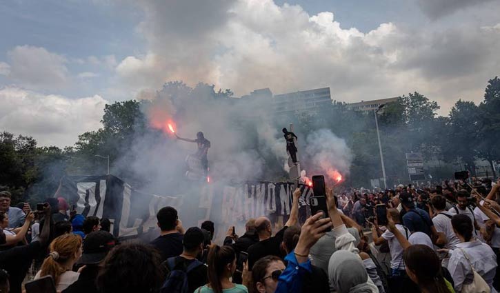 ফ্রান্সে চতুর্থ দিনের মতো বিক্ষোভ চলছে, গ্রেপ্তার ৯১৭