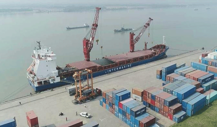২ মেগা প্রকল্পের মালামাল নিয়ে মোংলা বন্দরে ২ জাহাজ