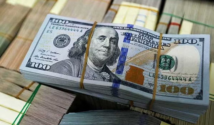 রিজার্ভ সাত বছরে সর্বনিম্ন