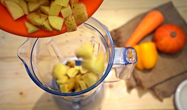 ব্লেন্ডারে যেসব খাবার দেবেন না