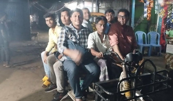 সেন্টমার্টিন যেনো যুদ্ধবিধ্বস্ত এক দ্বীপ