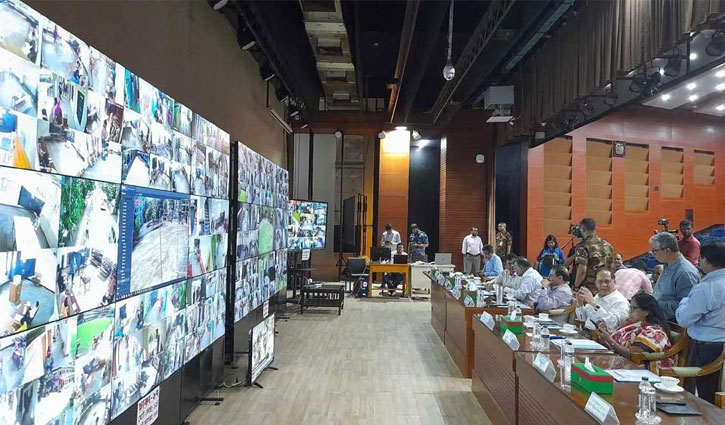 সিসি ক্যামেরায় নির্বাচন পর্যবেক্ষণ করছে ইসি