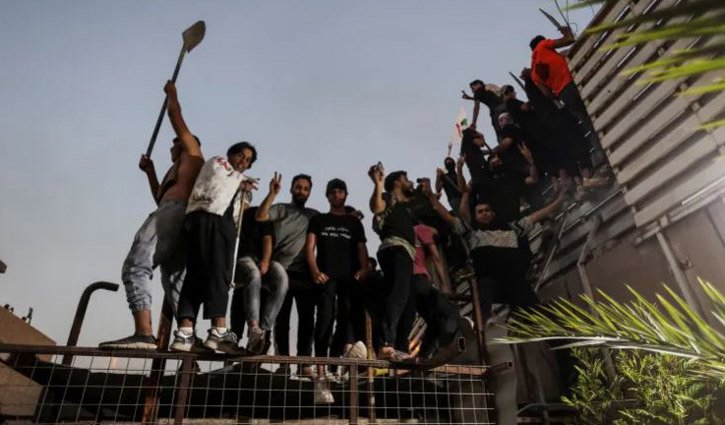 Iraq expels Sweden envoy as Quran stomped in Stockholm