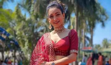 Actress Vaibhavi Upadhyaya dies in car accident