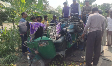 Truck rams auto-rickshaw, leaving four killed