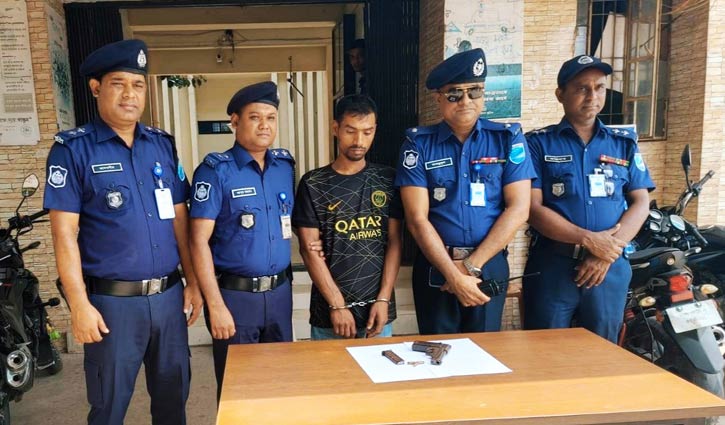 ভৈরবে বিদেশি পিস্তল-গুলিসহ যুবক গ্রেপ্তার ভৈরবে বিদেশি পিস্তল-গুলিসহ যুবক গ্রেপ্তার