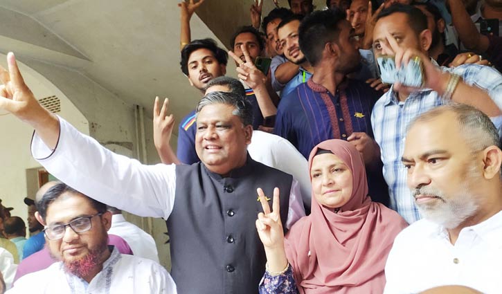 সিলেটের নতুন মেয়র আনোয়ারুজ্জামান চৌধুরী