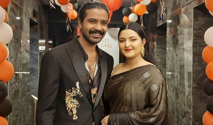 ‘আমার সঙ্গে তার এখন শারীরিক, মানসিক কোনো অ্যাটাচমেন্ট নাই’ ‘আমার সঙ্গে তার এখন শারীরিক, মানসিক কোনো অ্যাটাচমেন্ট নাই’