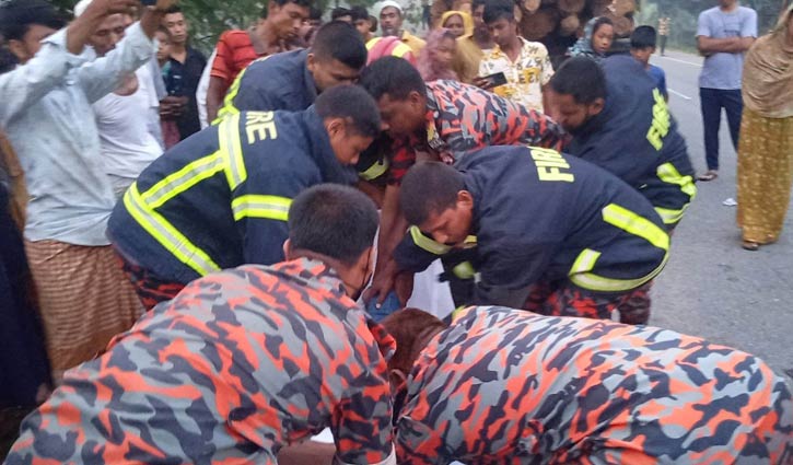 মৃত স্বজনকে দেখতে যাওয়ার পথে সড়ক দুর্ঘটনায় নিহত ২