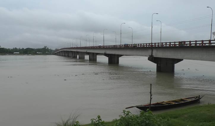 কুড়িগ্রামে বাড়ছে নদ-নদীর পানি 